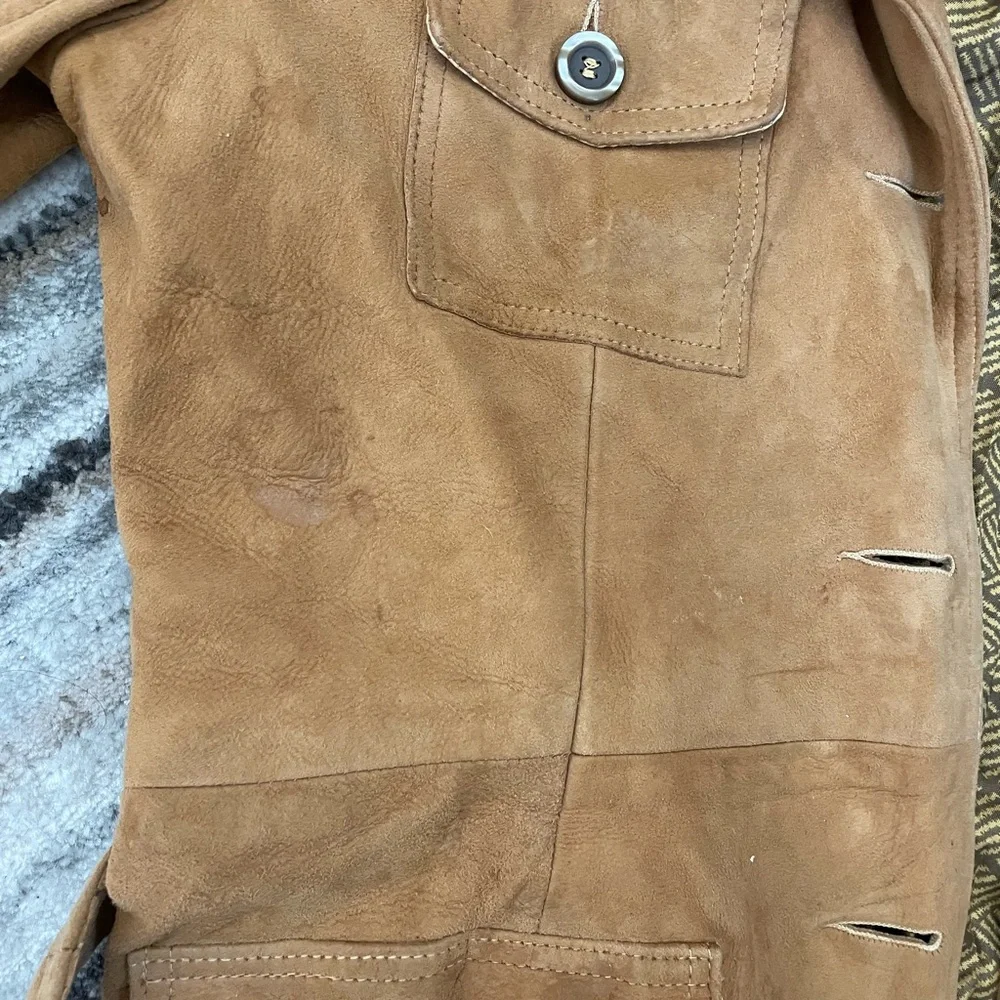 Gorgeous vintage leather lined belted jacket - Picture 4 of 13